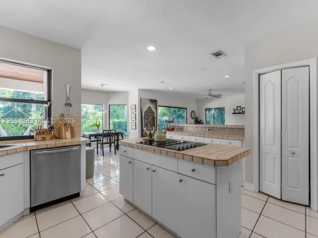Продажа дома по адресу 12019 SW 77th Ter - фото 9304146