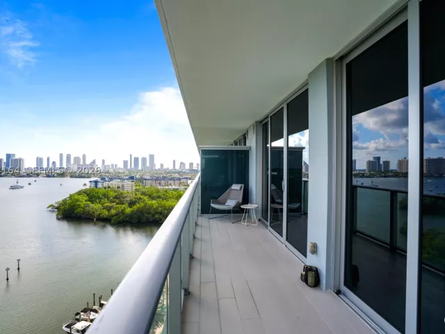 Продажа квартиры #1402 - фото 9050874