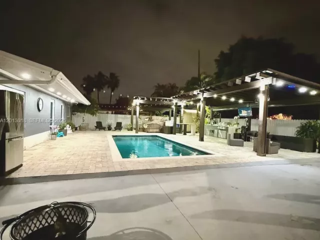 Продажа дома по адресу 6202 SW 107th Ave - фото 7642121