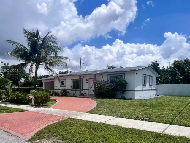 Продажа дома по адресу 17155 NW 37th Ct - фото 7649186