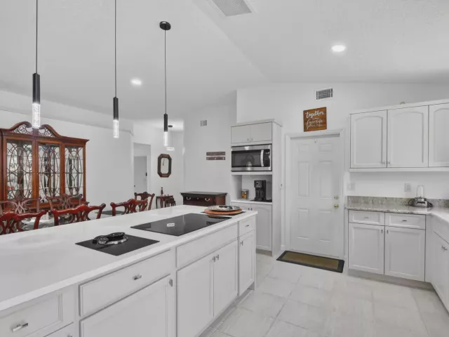 Продажа дома по адресу 1084 Aspri Way - фото 9270490