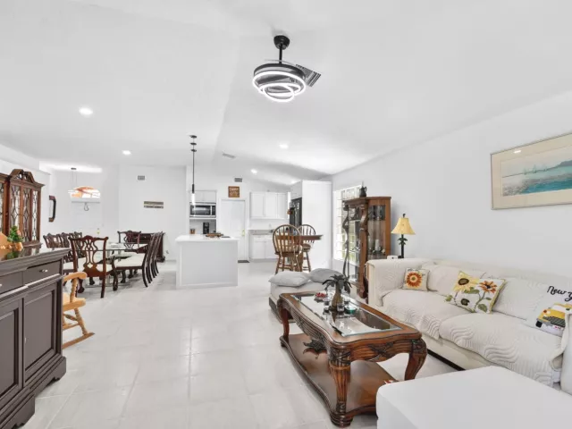 Продажа дома по адресу 1084 Aspri Way - фото 9270495