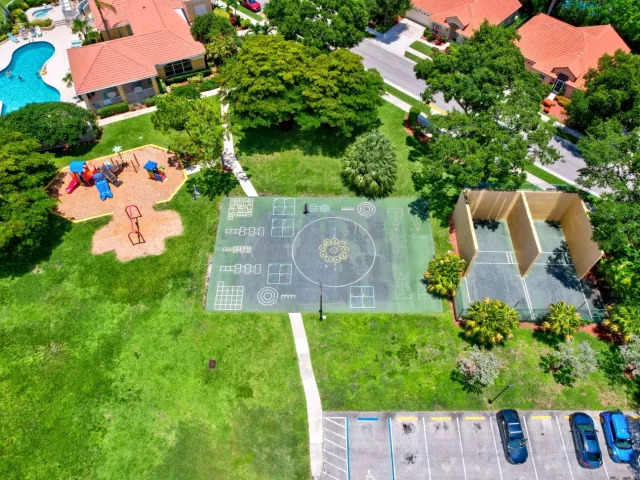 Продажа дома по адресу 1084 Aspri Way - фото 9270529