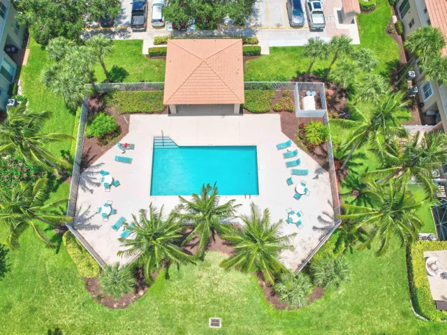 Продажа дома по адресу 1084 Aspri Way - фото 9270536