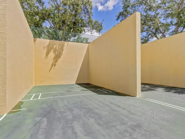 Продажа дома по адресу 1084 Aspri Way - фото 9270545