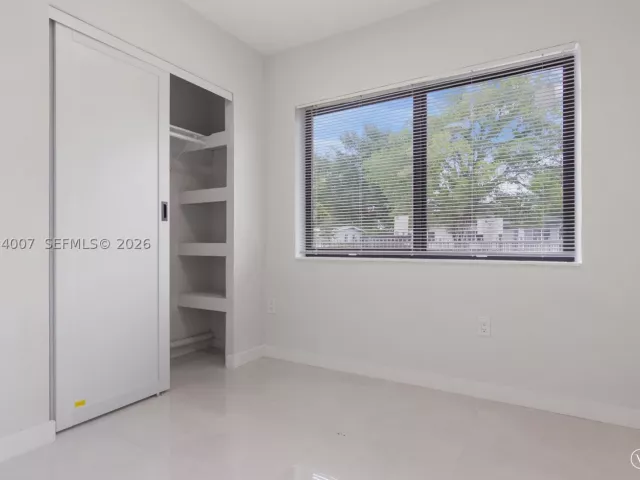 Продажа дома по адресу 1910 NW 134th St - фото 8916699