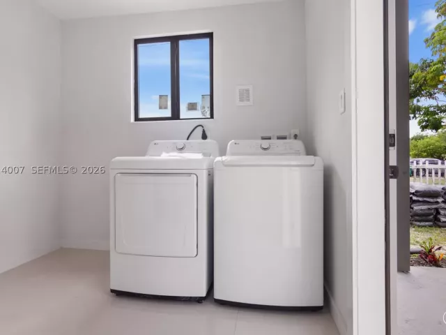 Продажа дома по адресу 1910 NW 134th St - фото 8916702