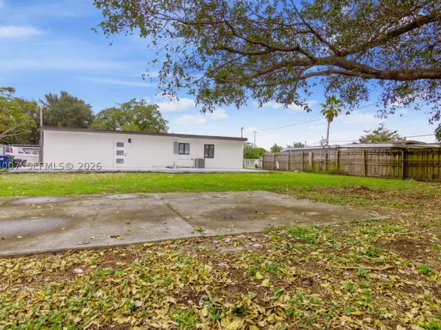 Продажа дома по адресу 1910 NW 134th St - фото 8916706