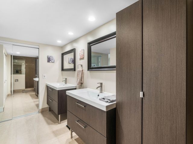 Продажа дома по адресу 6044 Glendale Drive - фото 8146871