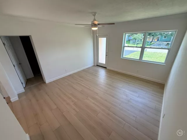 Продажа дома по адресу 1417 Willow Road - фото 8900809