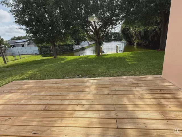 Продажа дома по адресу 1417 Willow Road - фото 8900800