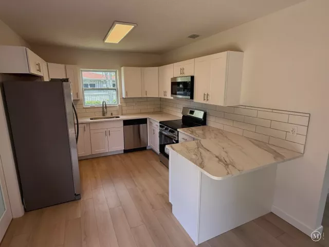 Продажа дома по адресу 1417 Willow Road - фото 8900802