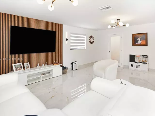 Продажа дома по адресу 14211 SW 31st St - фото 7646886