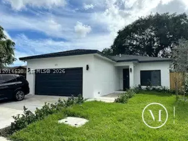 Продажа дома по адресу 613 NW 10th St - фото 9173864