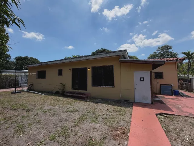 Продажа дома по адресу 385 NE 129th St - фото 7649166