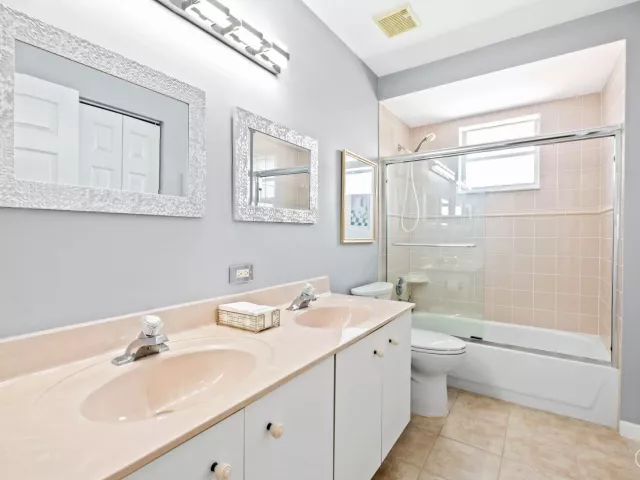Продажа дома по адресу 12781 Yardley Drive - фото 9359675