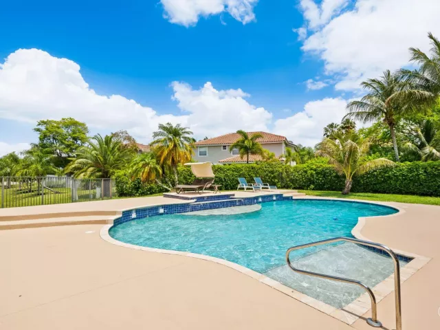 Продажа дома по адресу 12781 Yardley Drive - фото 9359678