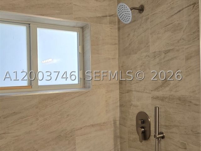 Продажа дома по адресу 1130 NW 129th St - фото 8583069
