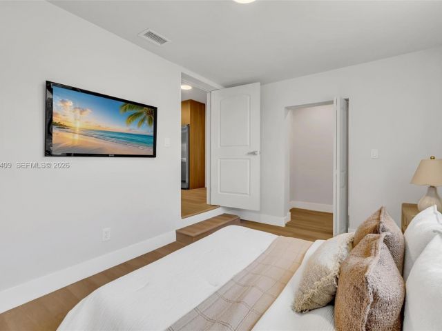 Продажа дома по адресу 1206 NW 11th St - фото 7655955