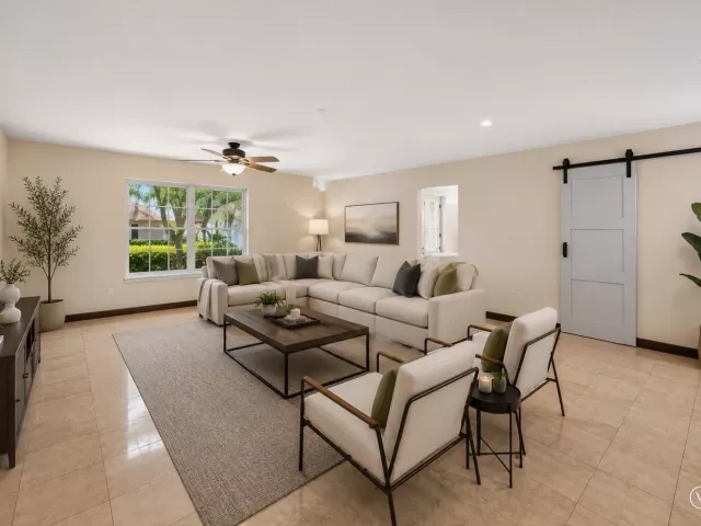 Продажа дома по адресу 1232 NW 14th Street - фото 8947913