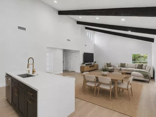 Продажа дома по адресу 2908 NW 24th Way - фото 8895117