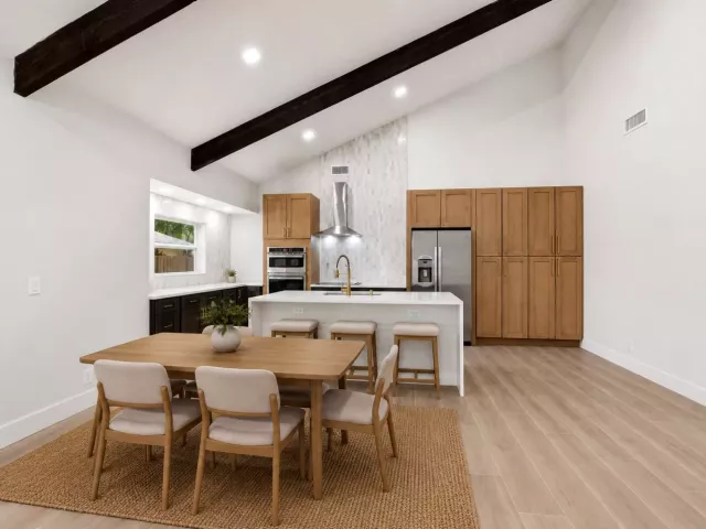 Продажа дома по адресу 2908 NW 24th Way - фото 8895118