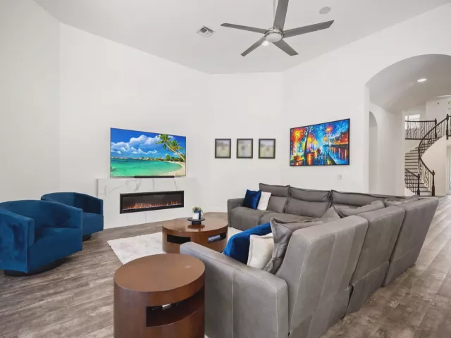 Продажа дома по адресу 16014 Laurel Creek Drive - фото 8911515
