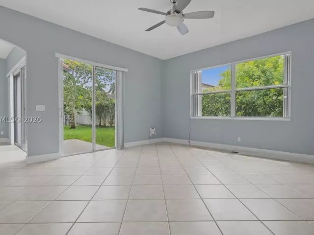 Продажа дома по адресу 1101 NW 180th Ave - фото 9308938