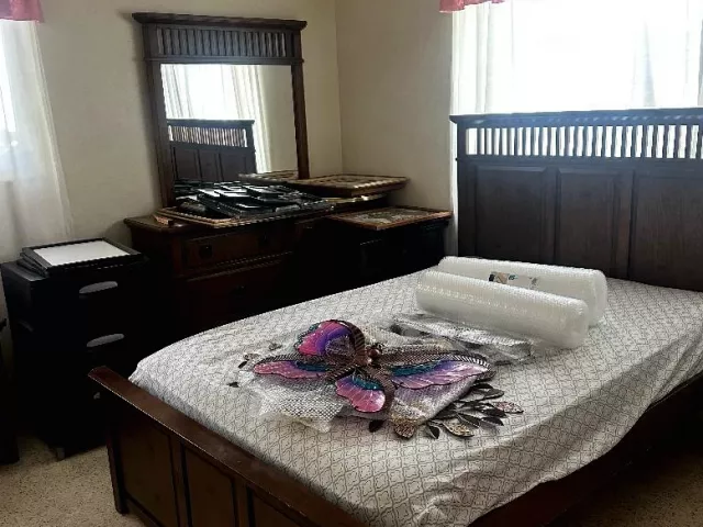 Продажа дома по адресу 1631 NE 157th Terrace - фото 9357607