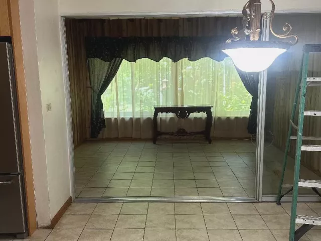 Продажа дома по адресу 1631 NE 157th Terrace - фото 9357615