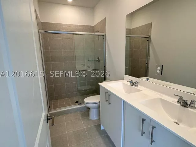 Продажа дома по адресу 663 SE 13th St Cir - фото 8914110