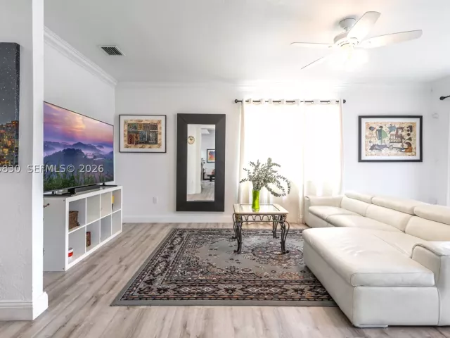 Продажа дома по адресу 1733 SW 151st Pl - фото 9129129