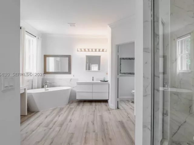 Продажа дома по адресу 1733 SW 151st Pl - фото 9129148