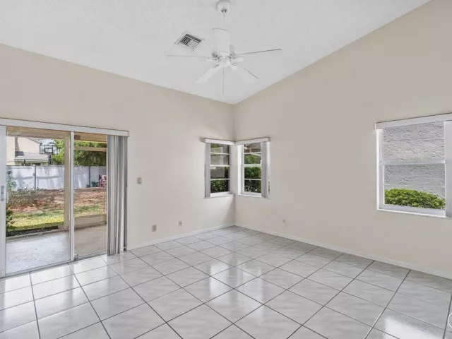 Продажа дома по адресу 10001 Country Brook Road - фото 9384283