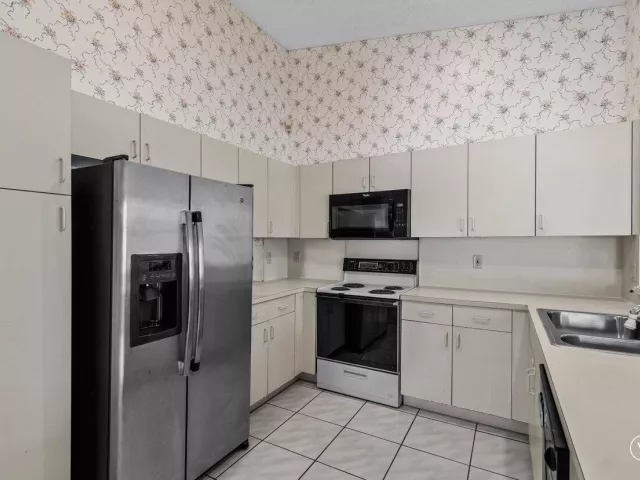 Продажа дома по адресу 10001 Country Brook Road - фото 9384279