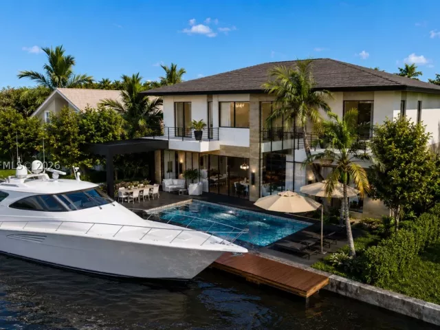 Продажа дома по адресу 1641 SE 7th St - фото 9335987