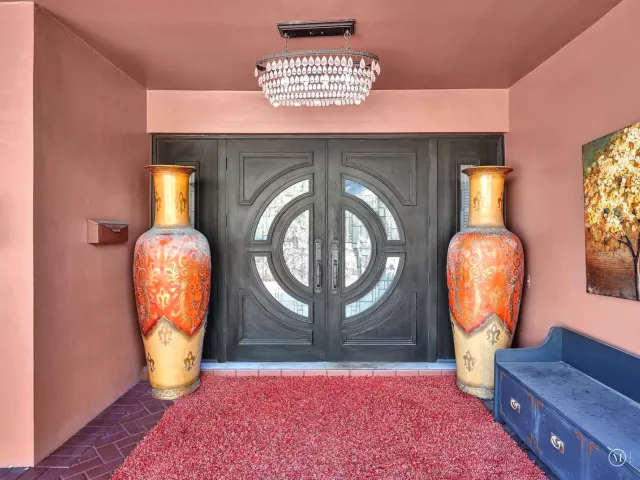 Продажа дома по адресу 2116 NE 62nd Street - фото 8912528
