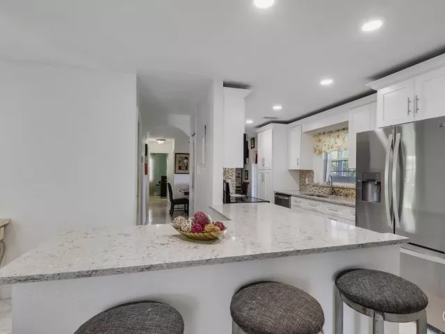Продажа дома по адресу 3336 Ave Villandry - фото 8883540