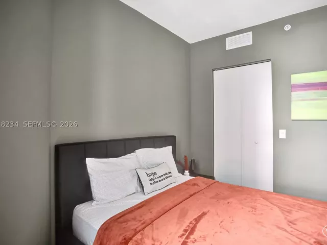 Квартира в аренду номер3706 - фото 9014646