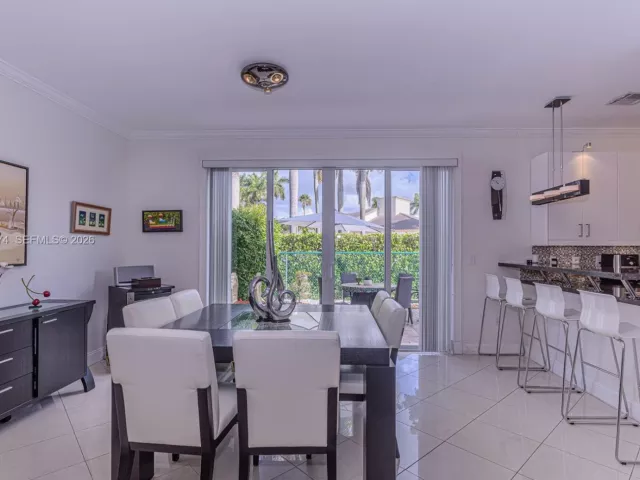 Продажа дома по адресу 15123 NW 8th St - фото 7663624