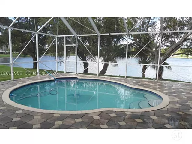 Продажа дома по адресу 15341 NW 4 ST - фото 8897191