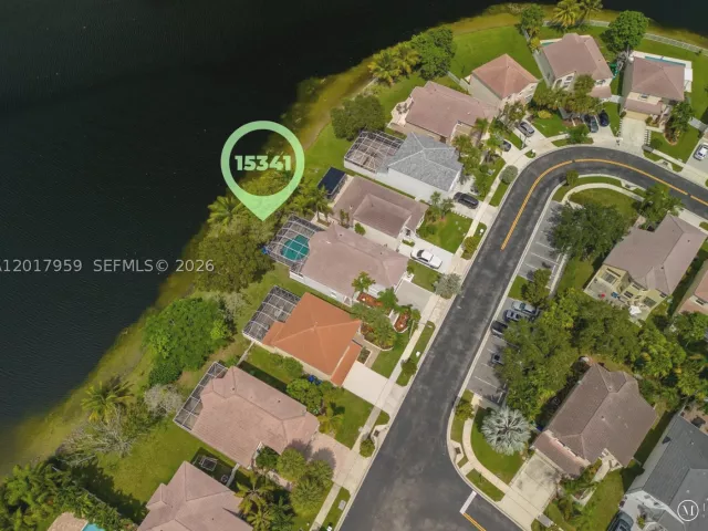 Продажа дома по адресу 15341 NW 4 ST - фото 8897197