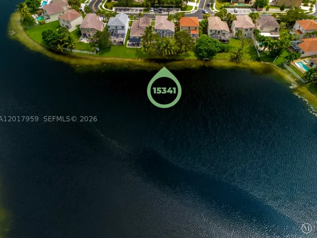 Продажа дома по адресу 15341 NW 4 ST - фото 8897199