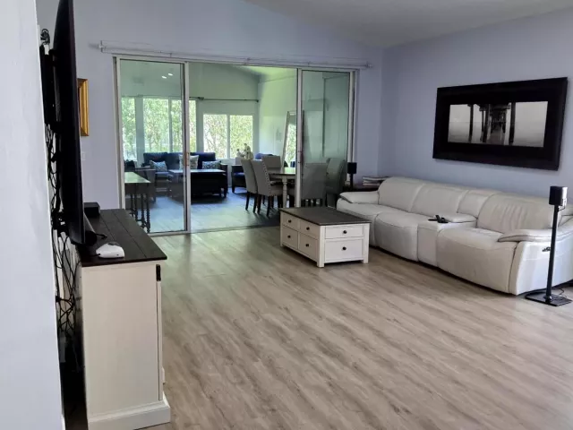 Продажа дома по адресу 3963 Redondo Court - фото 9240133