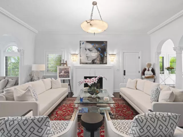 Продажа дома по адресу 112 Roosevelt Place - фото 9041531
