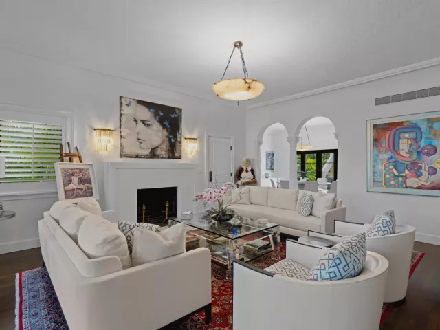 Продажа дома по адресу 112 Roosevelt Place - фото 9041535
