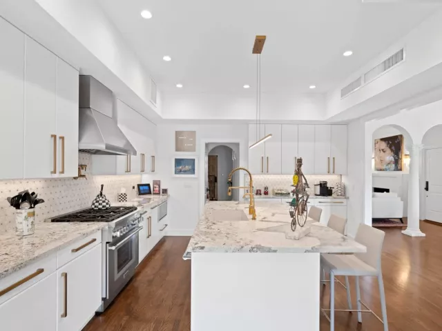 Продажа дома по адресу 112 Roosevelt Place - фото 9041558