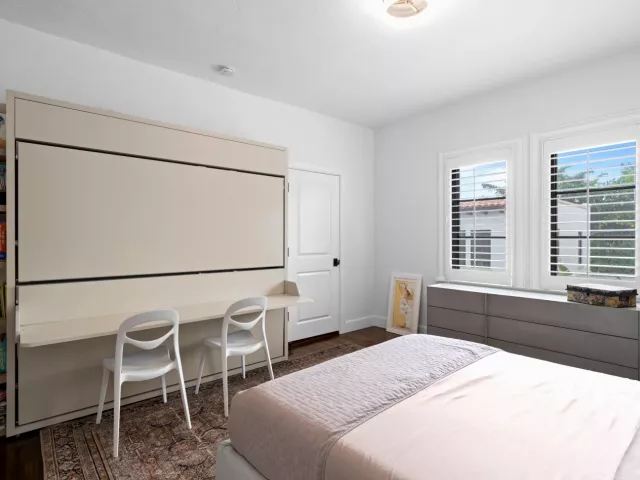 Продажа дома по адресу 112 Roosevelt Place - фото 9041582
