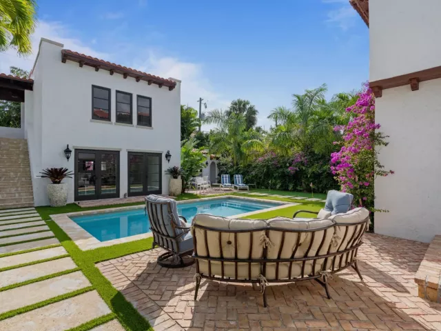 Продажа дома по адресу 112 Roosevelt Place - фото 9041612