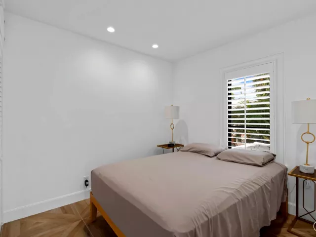 Продажа дома по адресу 112 Roosevelt Place - фото 9041685